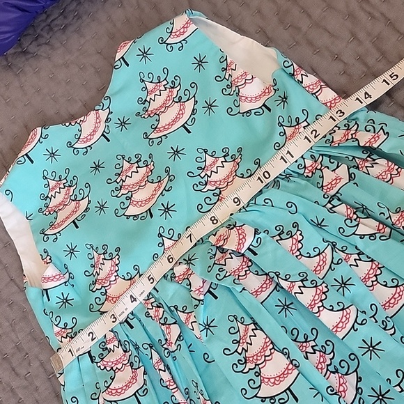 Handmade Girls Festive Christmas Dress - Picture 8 of 10